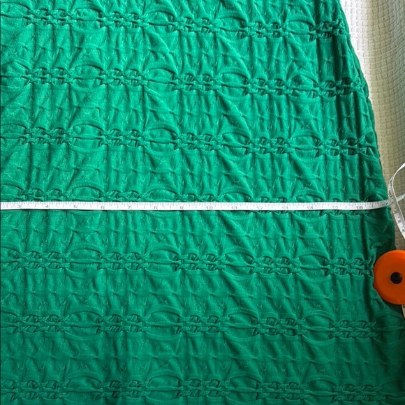 Green dress - Picture 4 of 5